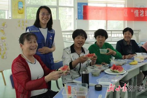 家政服務托起一老一幼的幸福生活